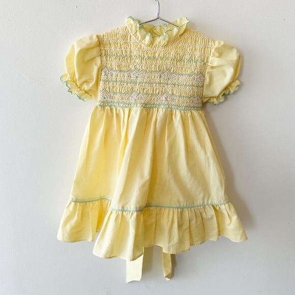 Vintage Other - Vintage - Smocked Dress - Short Puff Sleeves - Yellow - Size 2T
